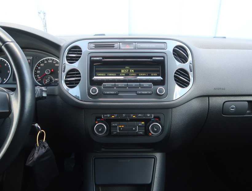Volkswagen Tiguan, 2014