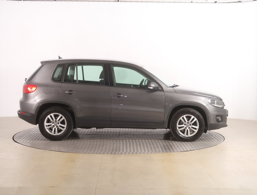 Volkswagen Tiguan, 2014