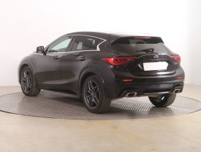 Infiniti Q30 - 2019