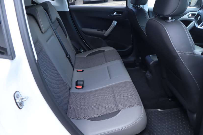 Peugeot 2008, 2018