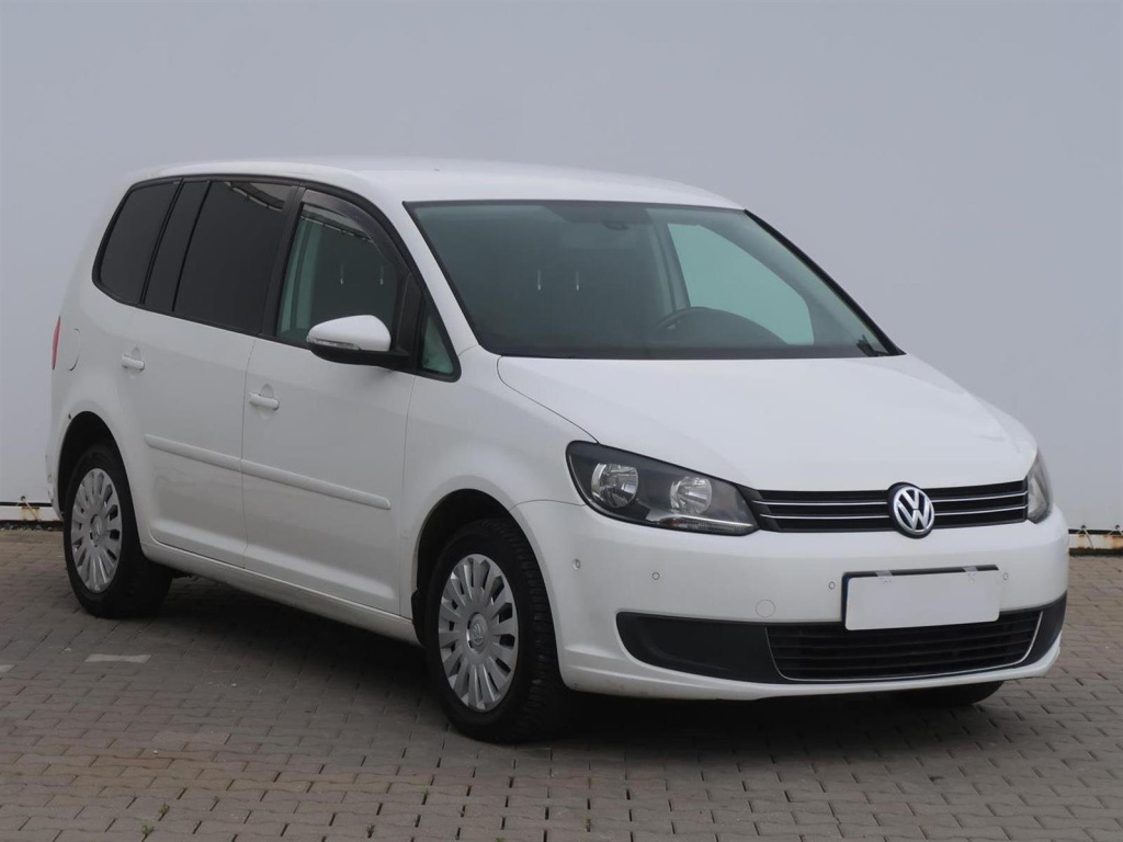 Volkswagen Touran, 2013