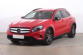 Mercedes-Benz GLA - 2016