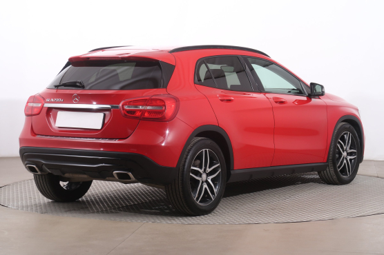 Mercedes-Benz GLA 200 CDI