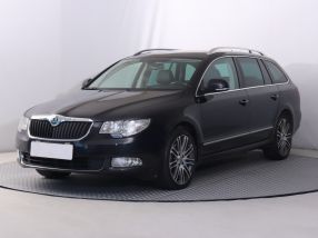 Škoda Superb - 2011