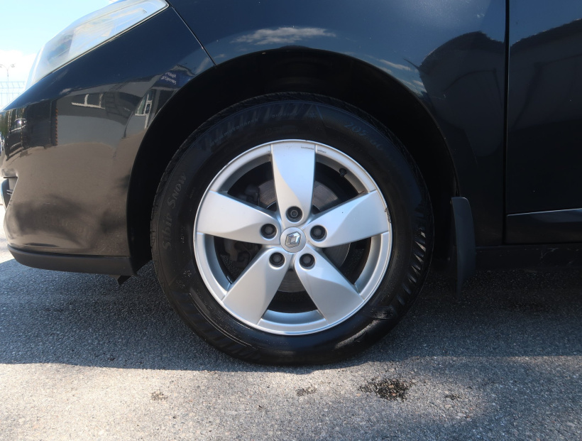 Renault Fluence, 2011