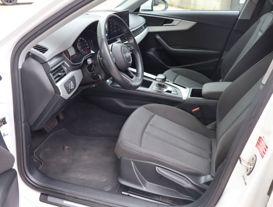 Audi A4 30 TDI