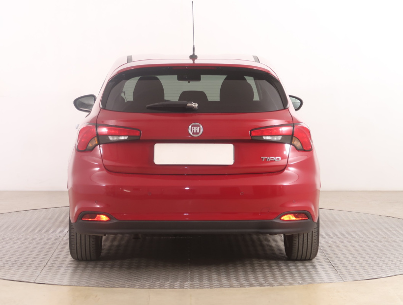 Fiat Tipo, 2017