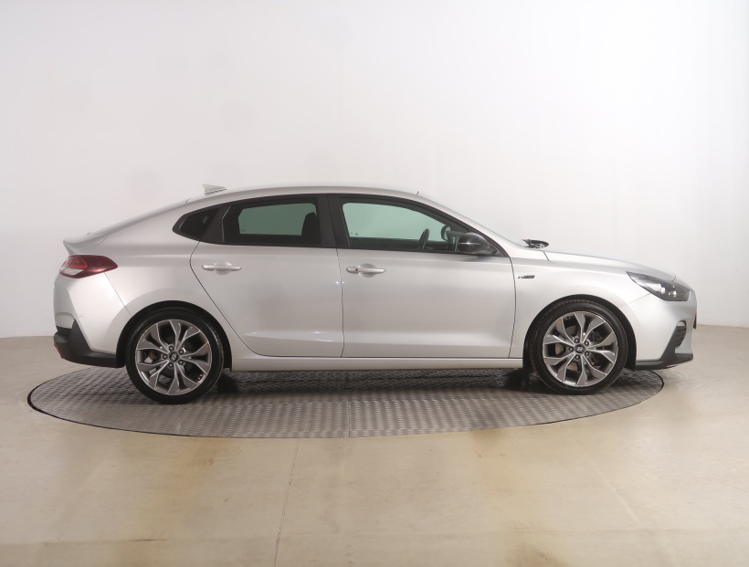 Hyundai i30 Fastback, 2019