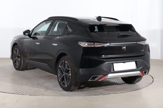 DS 4