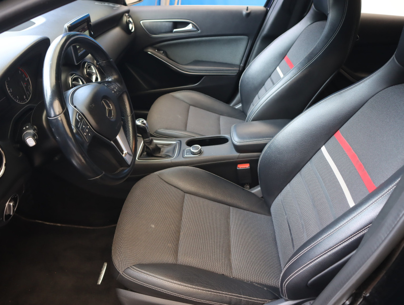 Mercedes-Benz A, 2014