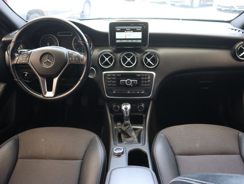 Mercedes-Benz A, 2014