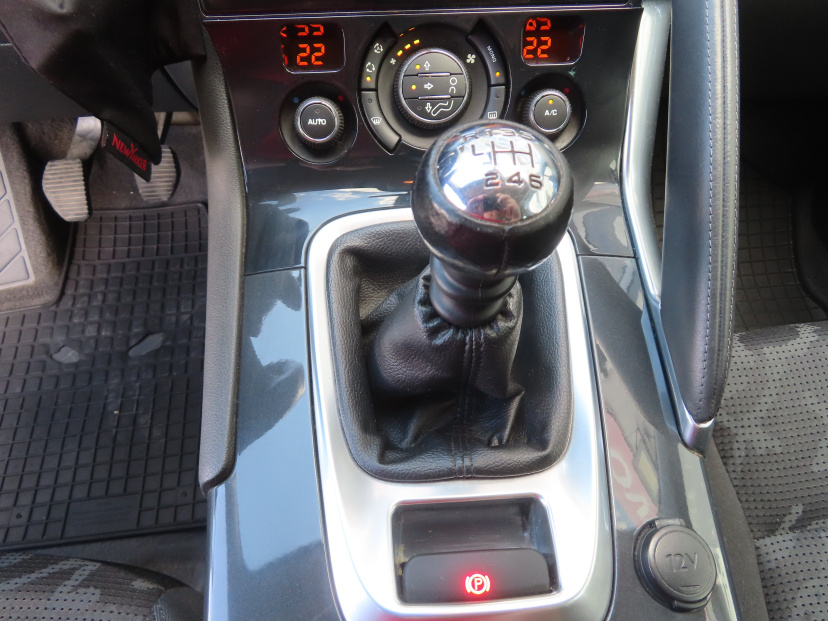 Peugeot 3008, 2012