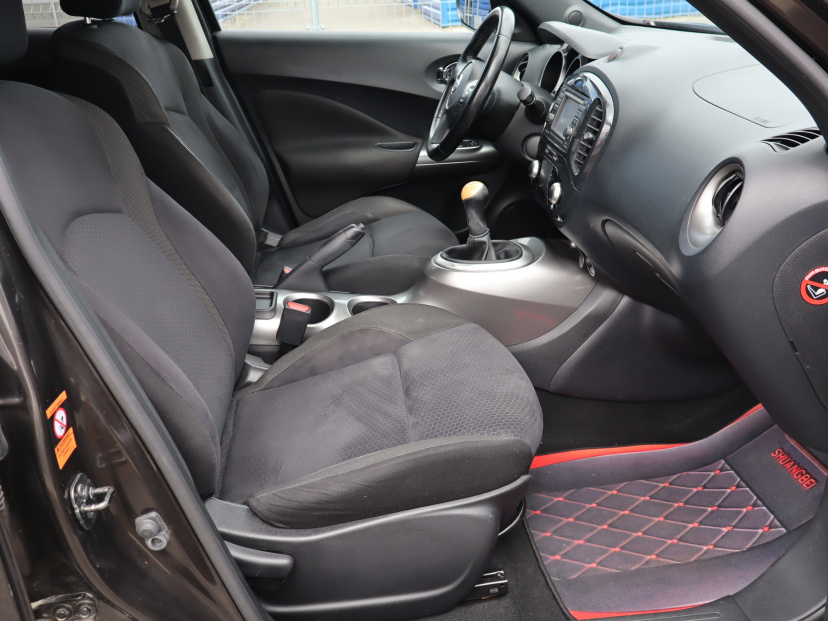Nissan Juke, 2011