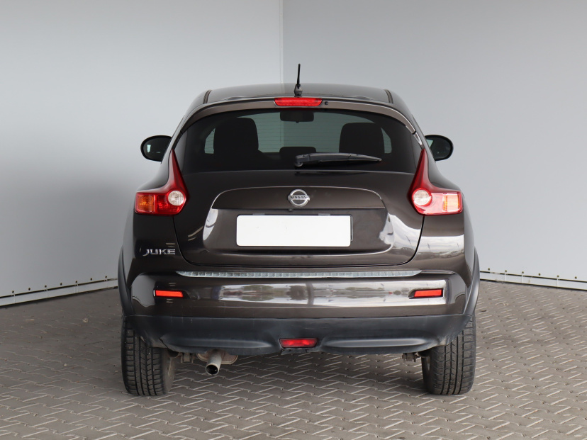 Nissan Juke, 2011