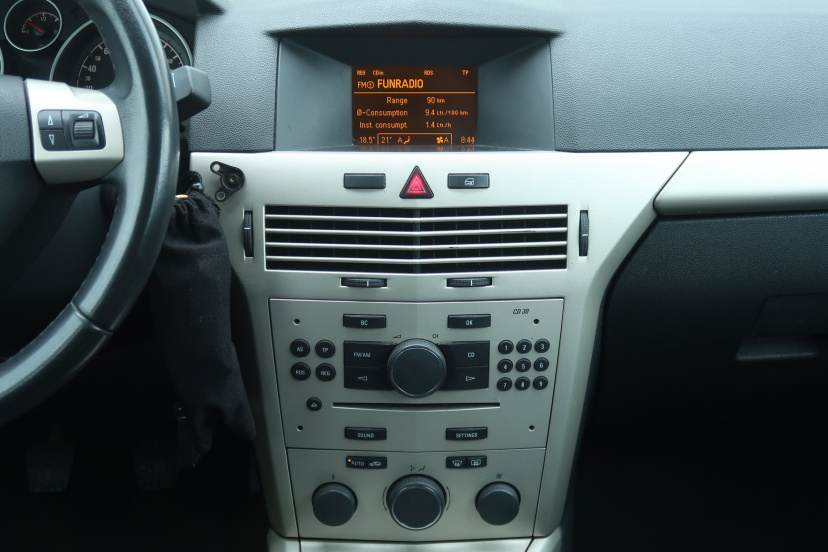 Opel Astra, 2008