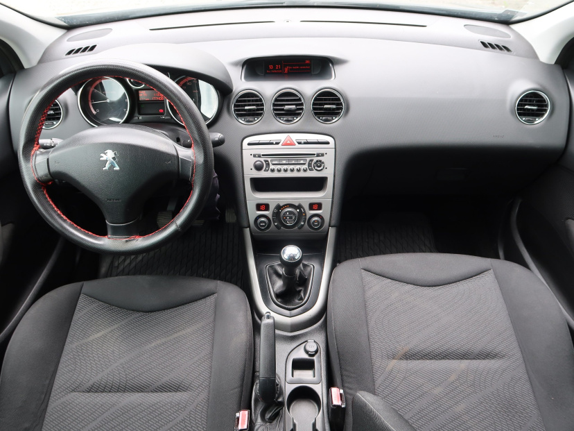 Peugeot 308, 2013