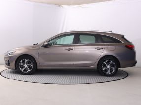 Hyundai i30 - 2023