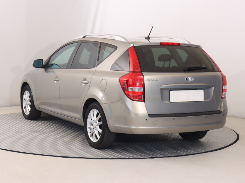 Kia Ceed, 2010