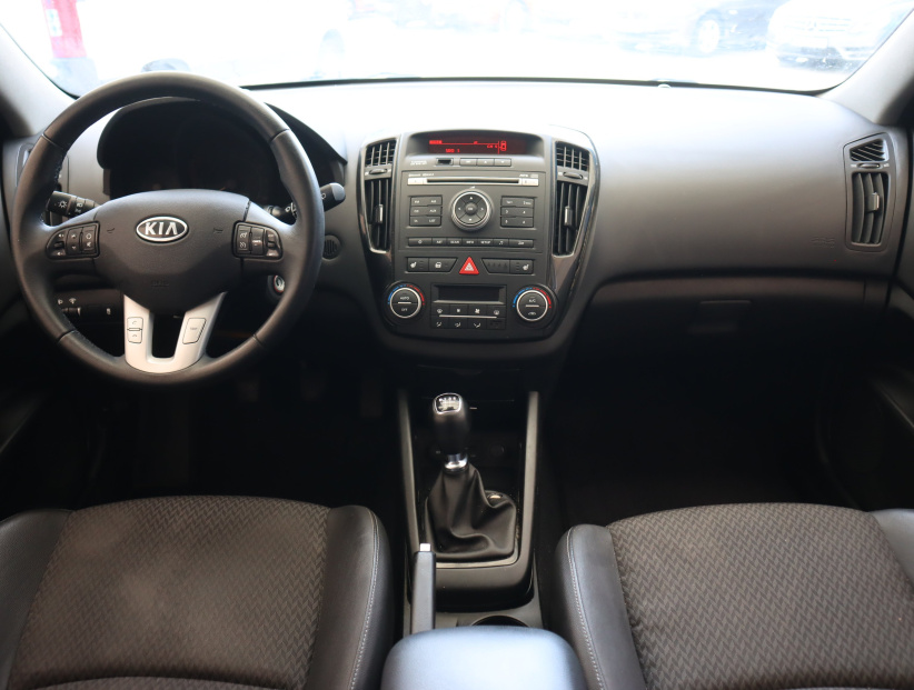 Kia Ceed, 2010