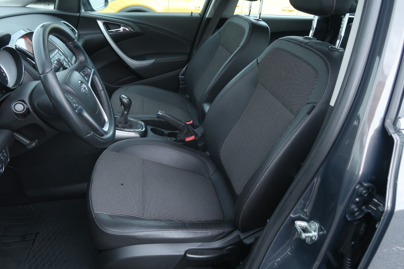Opel Astra, 2014