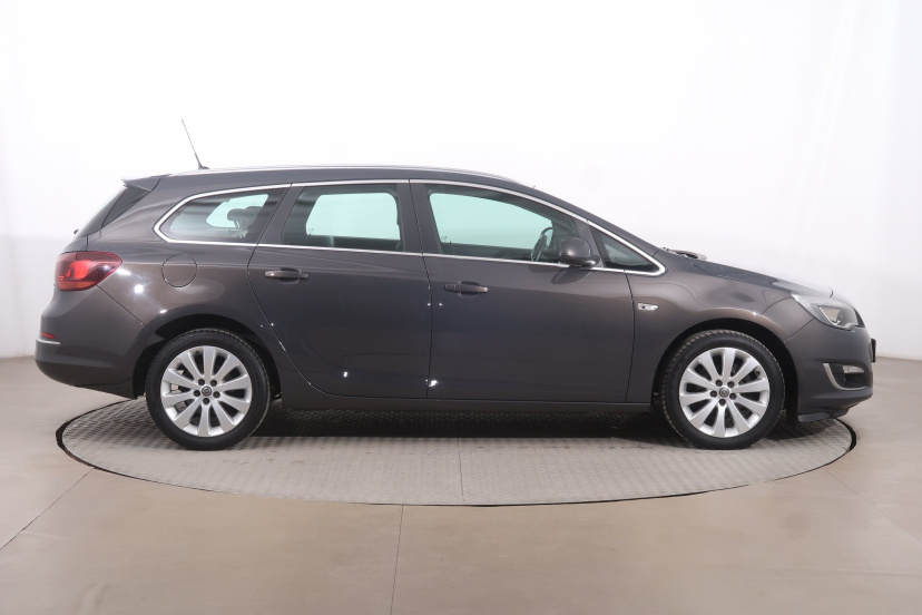 Opel Astra, 2014