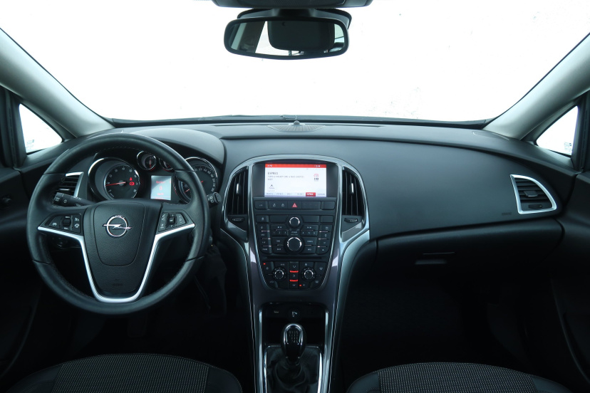 Opel Astra, 2014