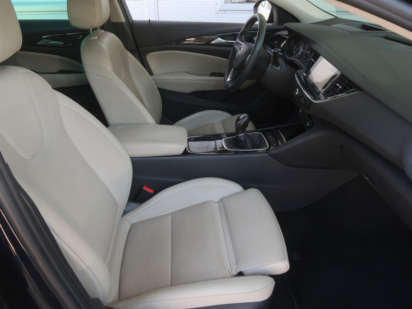 Opel Insignia, 2020