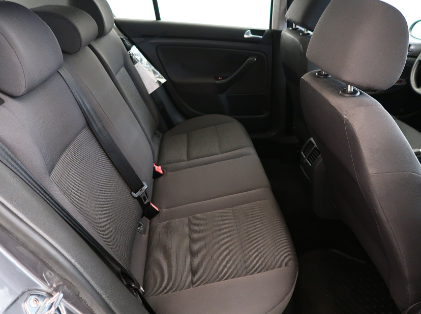 Volkswagen Golf, 2006
