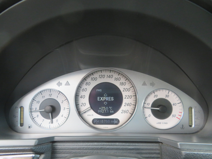 Mercedes-Benz E, 2003