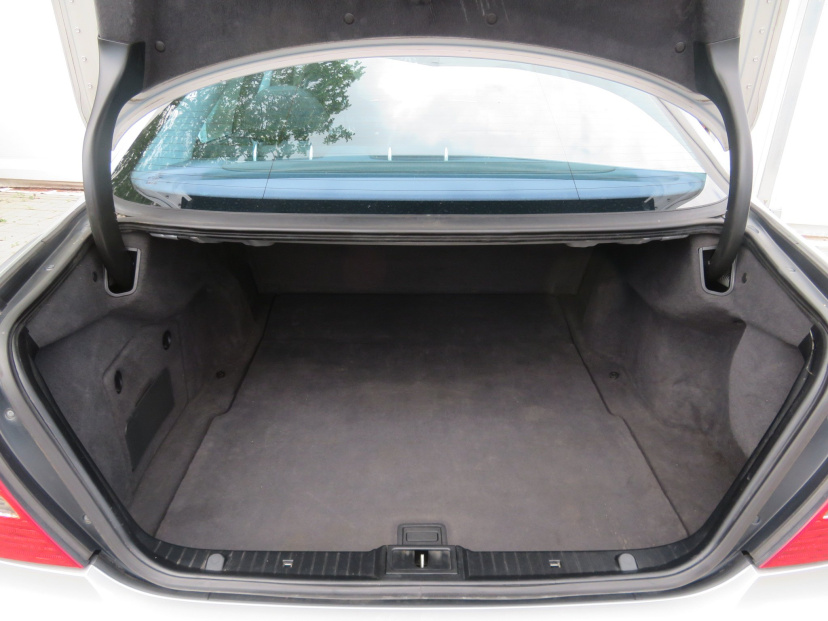 Mercedes-Benz E, 2003
