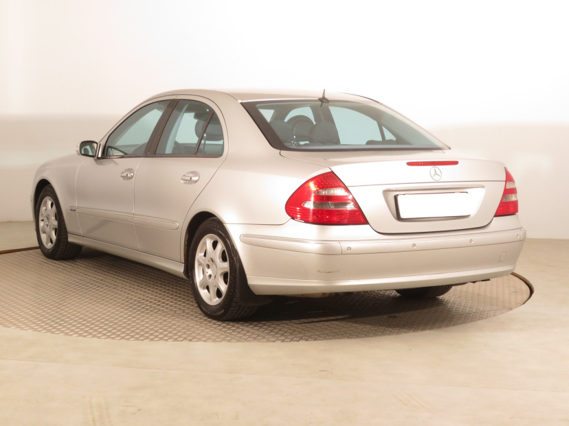 Mercedes-Benz E, 2003