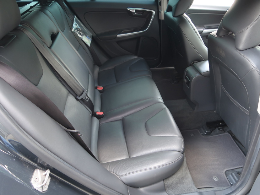Volvo V60, 2014