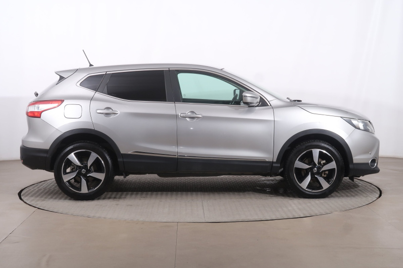 Nissan Qashqai, 2016