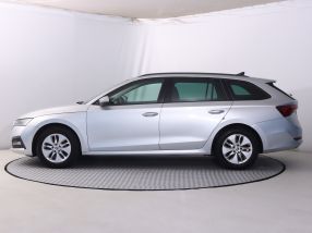 Škoda Octavia - 2021
