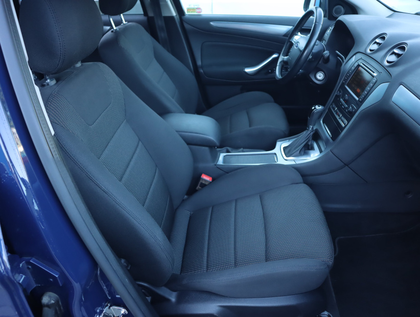 Ford Mondeo, 2013
