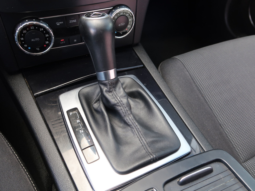 Mercedes-Benz C, 2012