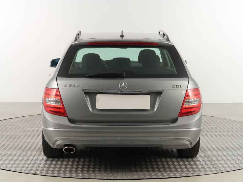 Mercedes-Benz C, 2012