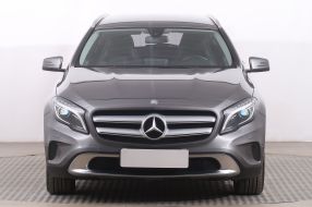 Mercedes-Benz GLA - 2016