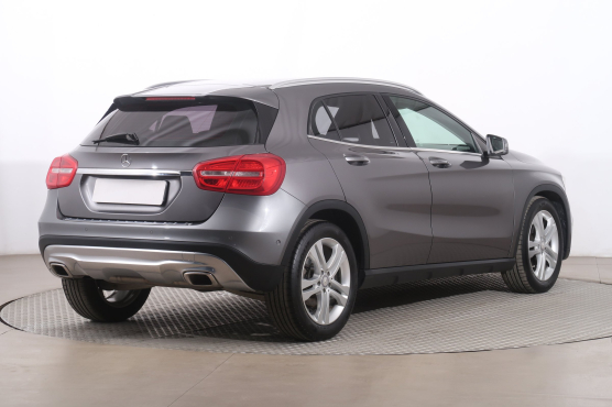 Mercedes-Benz GLA 200 CDI