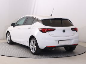 Opel Astra - 2016