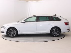 Škoda Superb - 2022