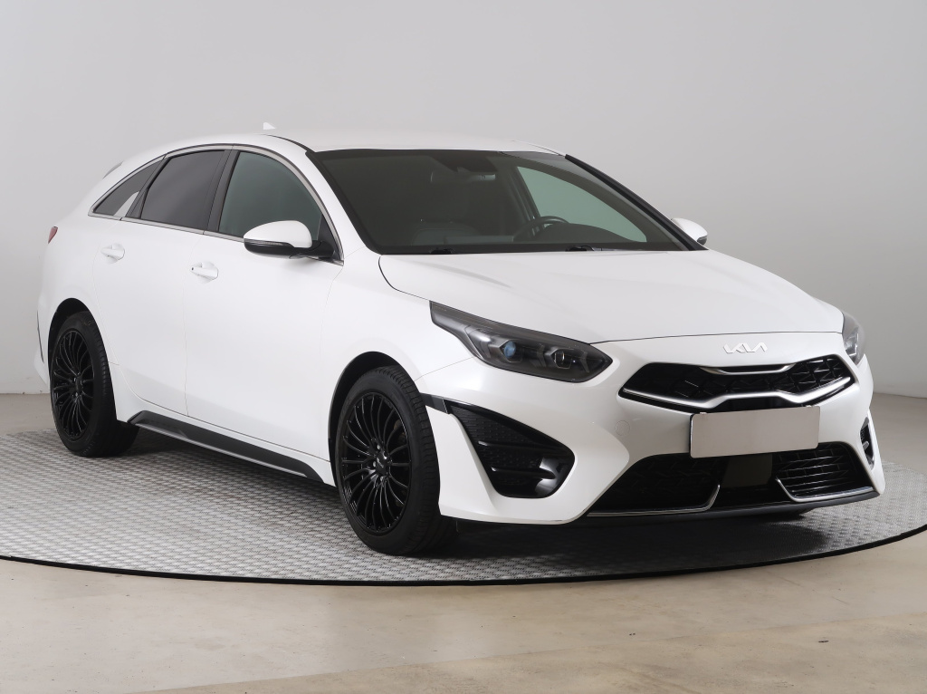 Kia ProCeed, 2022