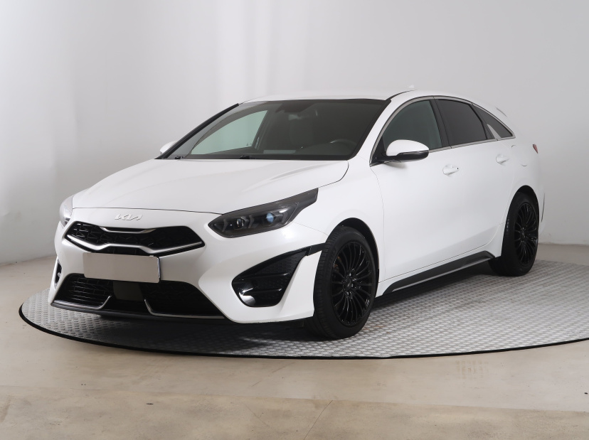 Kia ProCeed, 2022