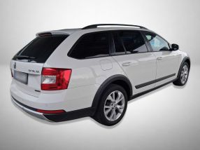 Škoda Octavia Scout - 2015