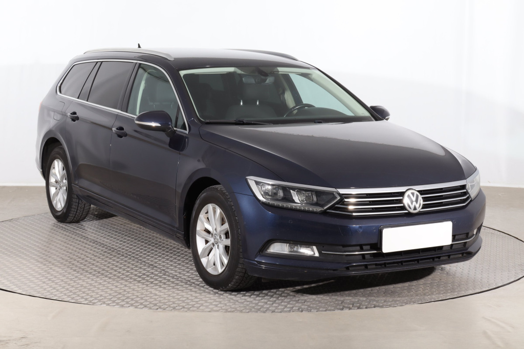 Volkswagen Passat, 2015