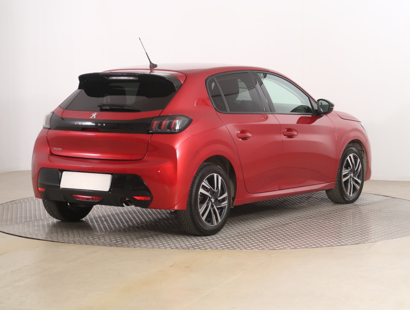 Peugeot 208, 2022