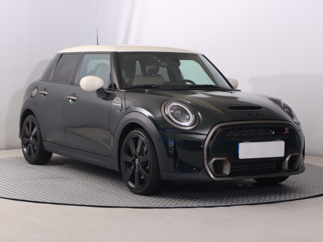 MINI 5-door 2022