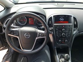 Opel Astra - 2014