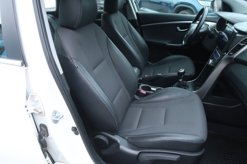 Hyundai i30, 2013