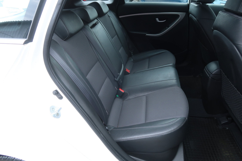 Hyundai i30, 2013